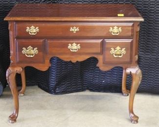 3728 Mahogany Server