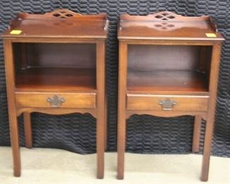 4682 Pr Kindel Mahogany Night Stands