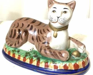 Pair ANTIQUE STAFFORDSHIRE Porcelain Cat Figurals
