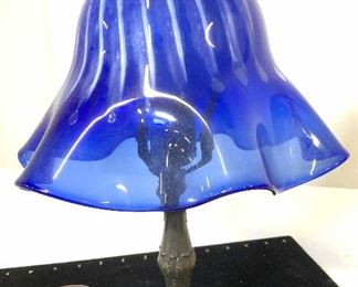WILLIAMS 94 Signed Art Glass Table Lamp
