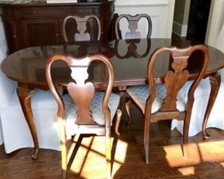 Cherry Dining Table with 6 chairs