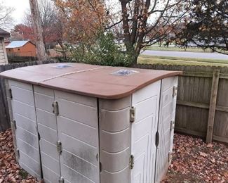 "THINKING OUTSIDE" PLASTIC STORAGE SHED