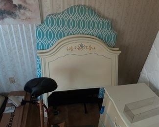 TWIN HEADBOARDS