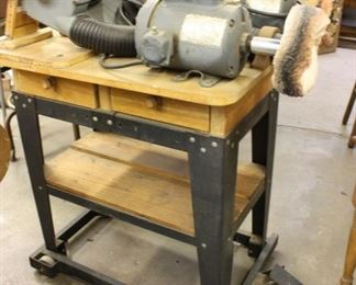 Polishing and grinding table with dust exhaust port