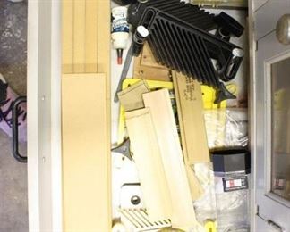 Router table accessories