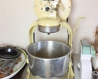Vintage 1930s Hobart Stand Mixer 10 qt
