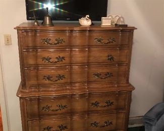 French Provincial Chest of Drawers 