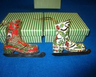 Pr of Smithsonian Ice Skate Christmas Ornaments