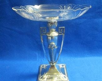 Edwardian English Silverplated Centerpiece Compote w/ Etched Glass Bowl