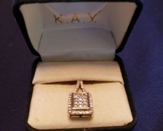 10k diamond pendant 