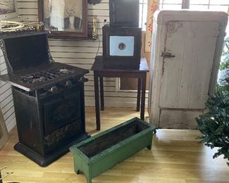 Items found in hotel rooms 