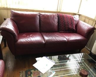 LEATHER DEN COUCH 