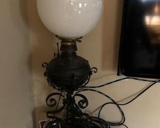 ANTIQUE LAMP