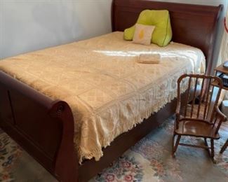 Queen bed with Temperpedic mattress