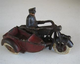 Large 1930's Hubley Cast Iron Motorcycle with sidecar 