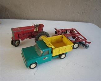 Tractor & Structo dump truck