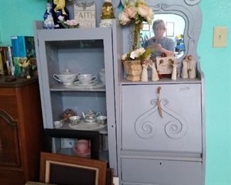 China hutch