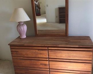 BEDROOM SET dresser w/ mirror