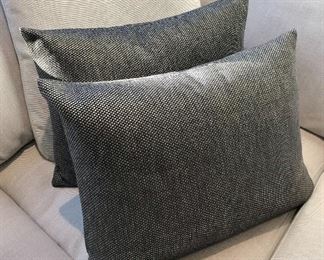 RH
PAIR THROW PILLOWS
Was $175
Now $150
Cyber Monday $85