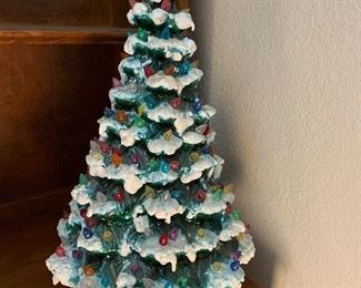 Vtg Ceramic Lighted Christmas Tree 