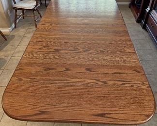Solid Oak Dining Table w/ 6 Chairs 31x44x66-89in HxWxD