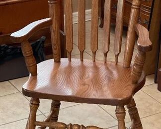 Solid Oak Dining Table w/ 6 Chairs 31x44x66-89in HxWxD