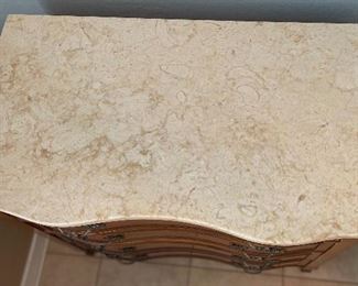 Vintage Marble Top Bow Front 4-Drawer Dresser 31x31x17.5in HxWxD