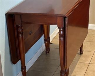 Vintage Hardwood Drop Leaf Table 30x38x21.5-60in HxWxD