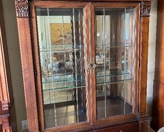 Thomasville Cherry Wood Display Case 80x64x21in HxWxD