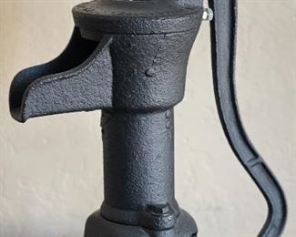 Columbiana Cast Iron Well Pump 19x15x8in HxWxD