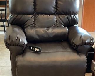 The Perfect Sleep Chair DuraLux Lift Chair 48x33x36in HxWxD