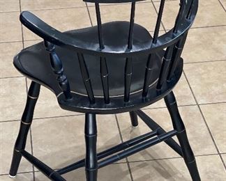 2pc Nichols & Stone Chairs Black Windsor Stenciled Chairs PAIR 32x21x17in HxWxD