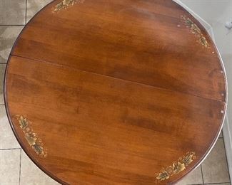 Vintage Walter of Wabash Dining Table Stenciled 29in H x 38in diameter