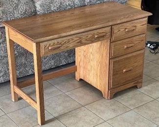 Solid Oak Desk 30x48x22in HxWxD