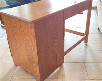 Solid Oak Desk 30x48x22in HxWxD