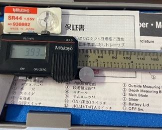 Mitutoyo Digimatic 500-351 Calipers in Case