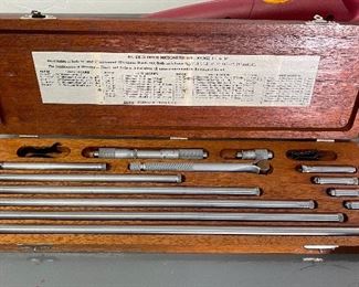 Lufkin 6801D Inside Micrometer Set