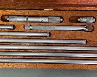 Lufkin 6801D Inside Micrometer Set