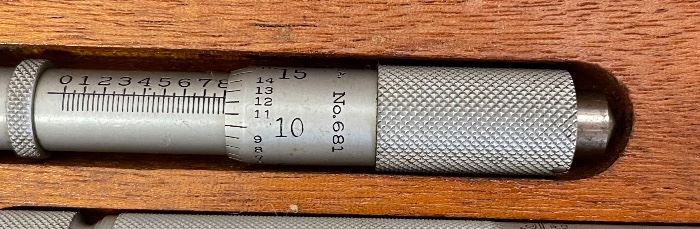 Lufkin 6801D Inside Micrometer Set