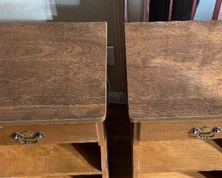 2pc Country Maple Nightstands PAIR 28x17x14in HxWxD