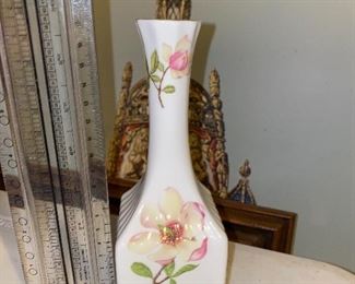 Sheltonian China Bone China Vase $14.00
