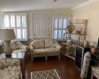 Sun Room Furniture Available for Sunday