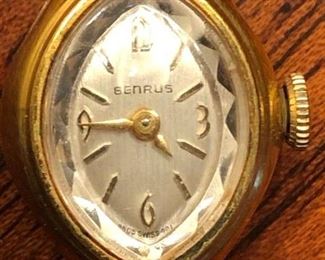 Vintage Benrus Ladies Wristwatch 
10k RGP Bezel