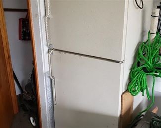 GE Refrigerator - $125 - PRESALE - Call if interested. Works.