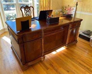 HAVERTYS cherry book shelves and desk