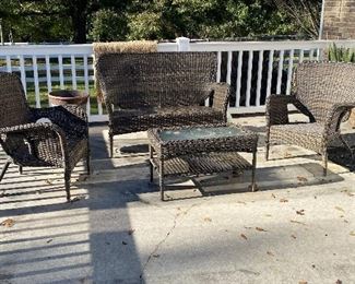 4 Piece Resin Outdoor Furniture