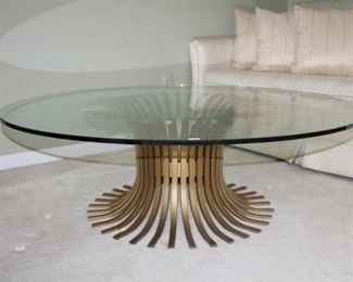 ROUND COFFEE TABLE