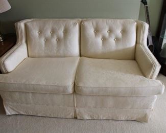 LOVESEAT