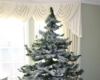 CHRISTMAS TREE