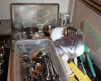 FLATWARE, UTENSILS